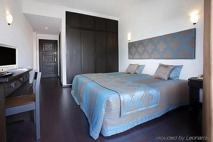 Aquahotel Овар Стая снимка